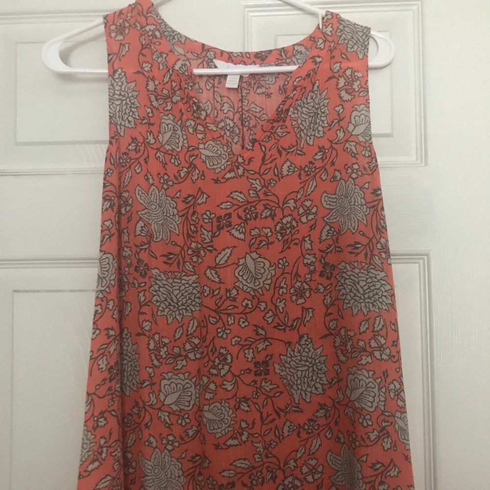 Small flowy maternity top